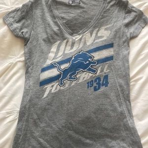 🏈 NWOT Detroit Lions T shirt